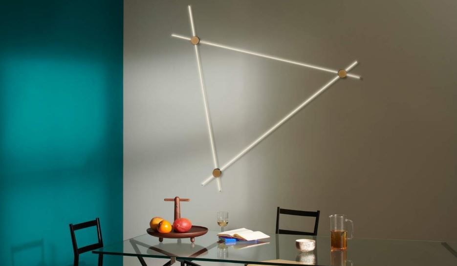 Cassina / Eitie Triangle Wall 170 / Wandlampe - architare shop