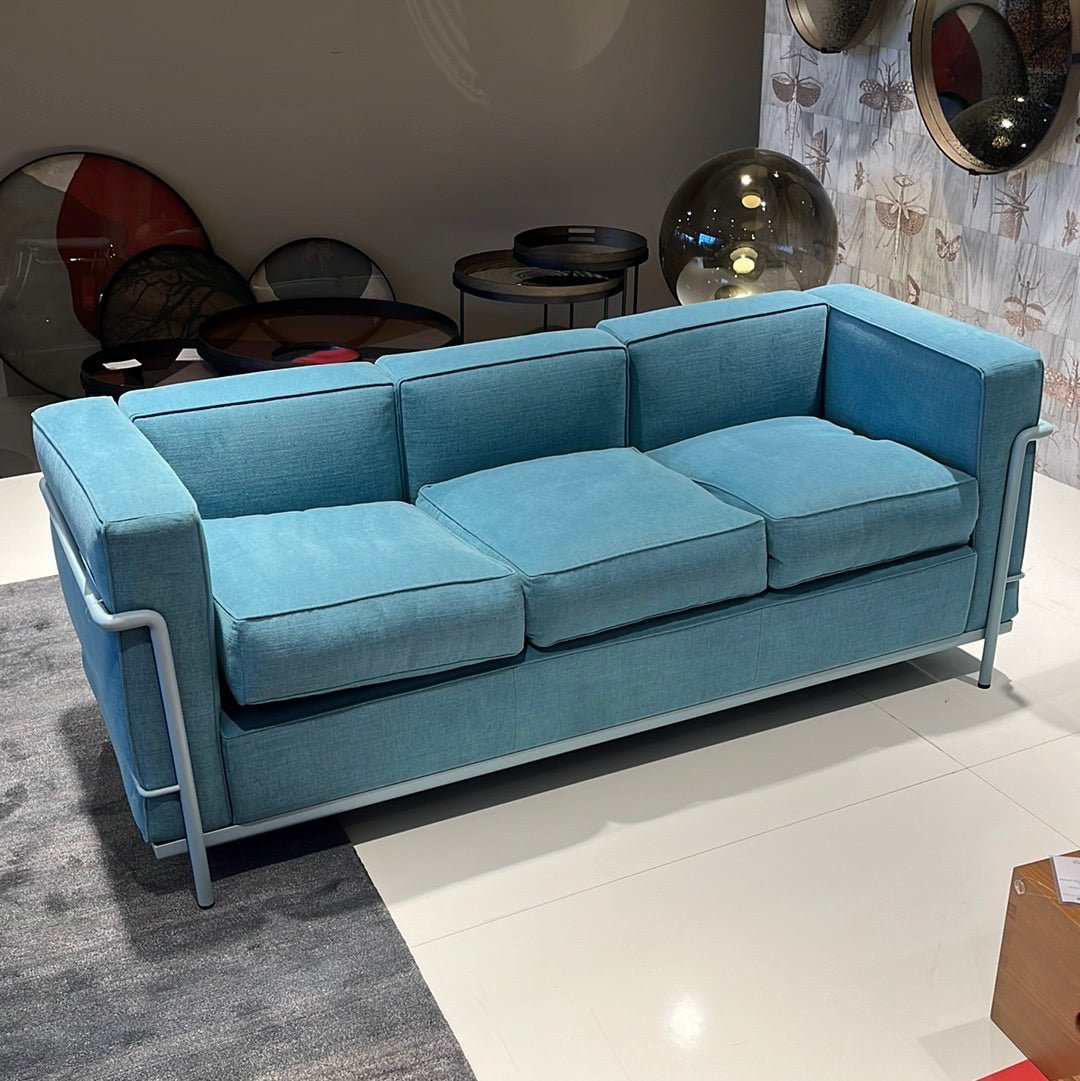 Cassina / LC2 / Sofa - architare shop