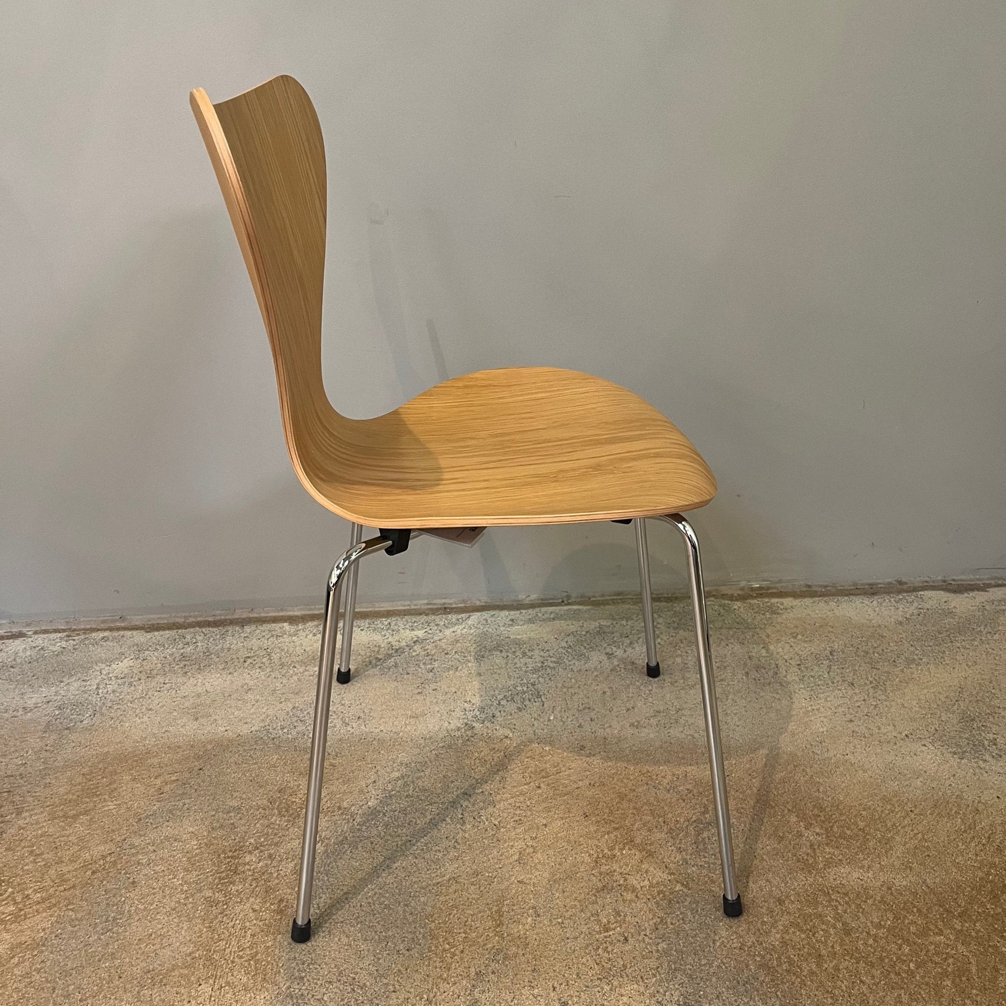 Fritz Hansen / Serie 7 / Stuhl - architare shop