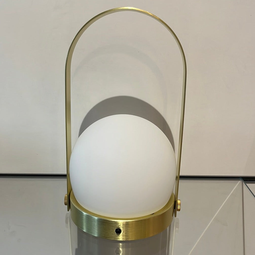 Audo Copenhagen / CARRIE Table Lamp / LED Leuchte