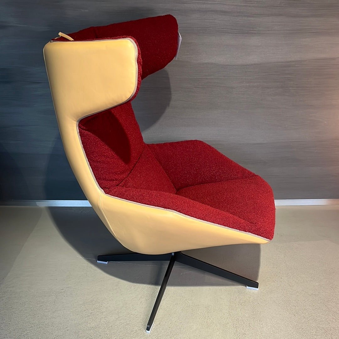 Moroso / TAKE A LINE FOR A WALK / Drehsessel mit Steppdecke - architare shop