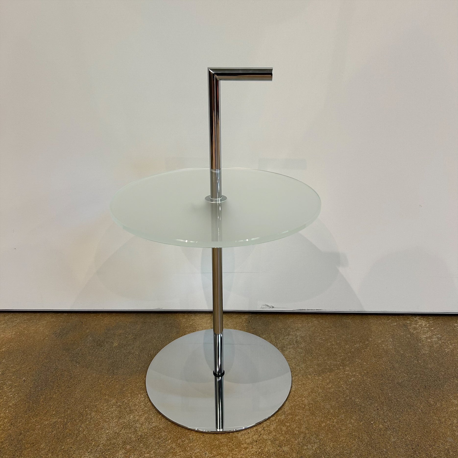 Triangle / Heavy Metal / Side Table