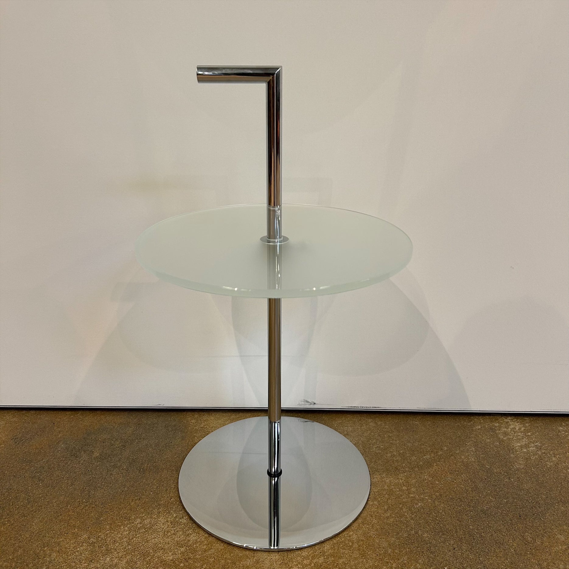 Triangle / Heavy Metal / Side Table