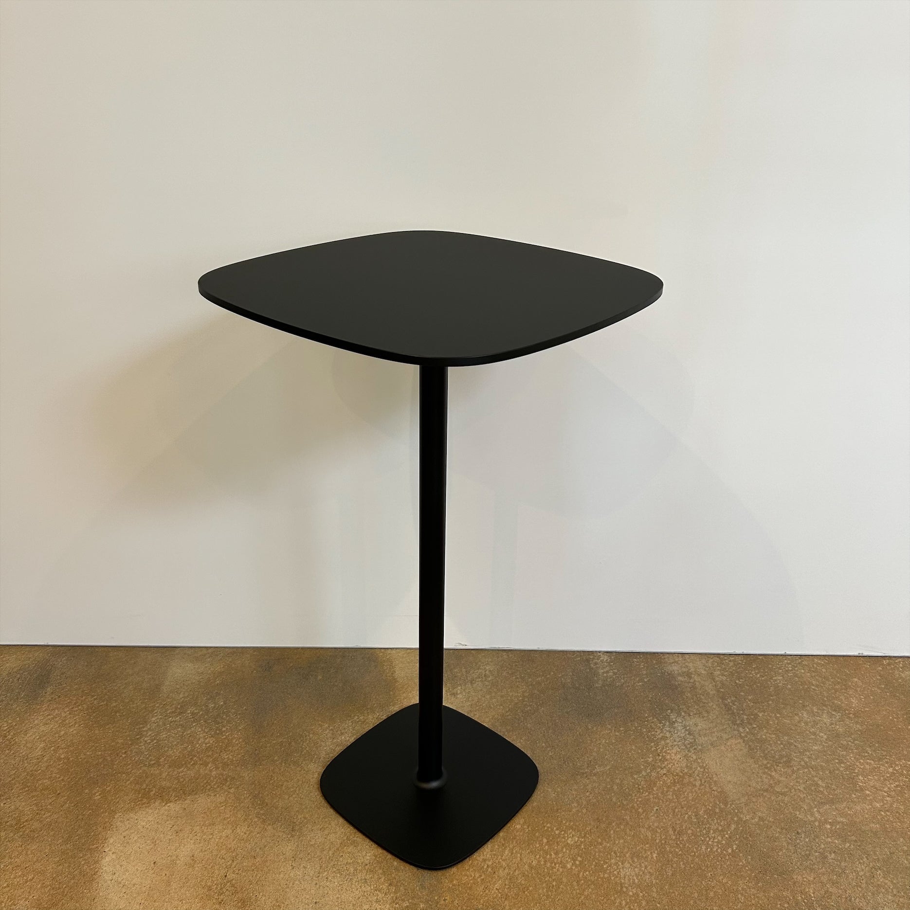 Walter Knoll / Lox Table 109-T7 / Bar table