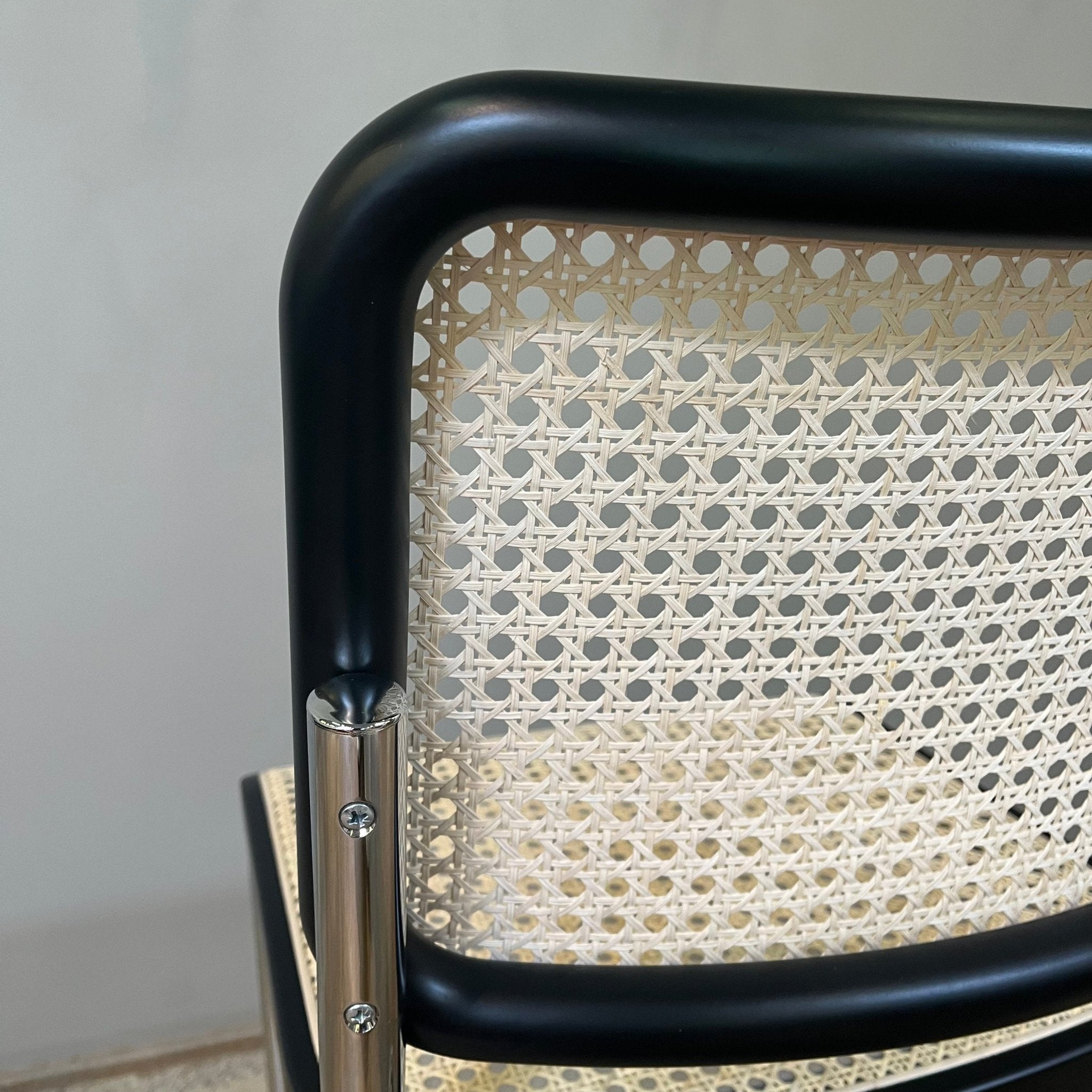 Thonet / S 32 V / Freischwinger Stuhl ohne Armlehnen - architare shop