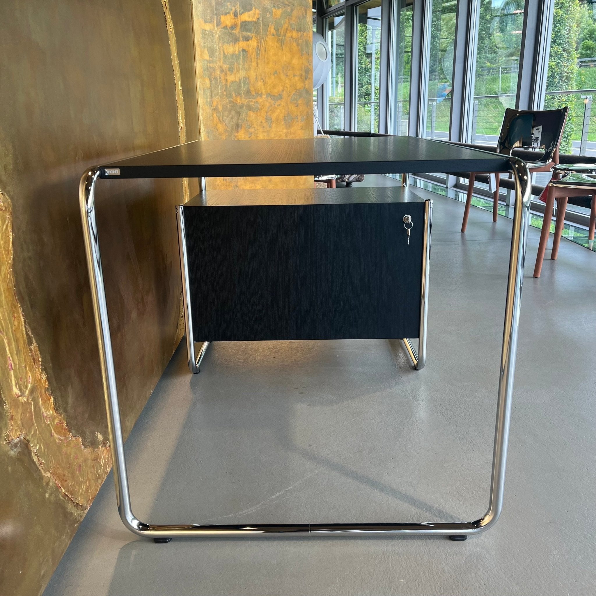 Thonet / S285/2 / Schreibtisch - architare shop