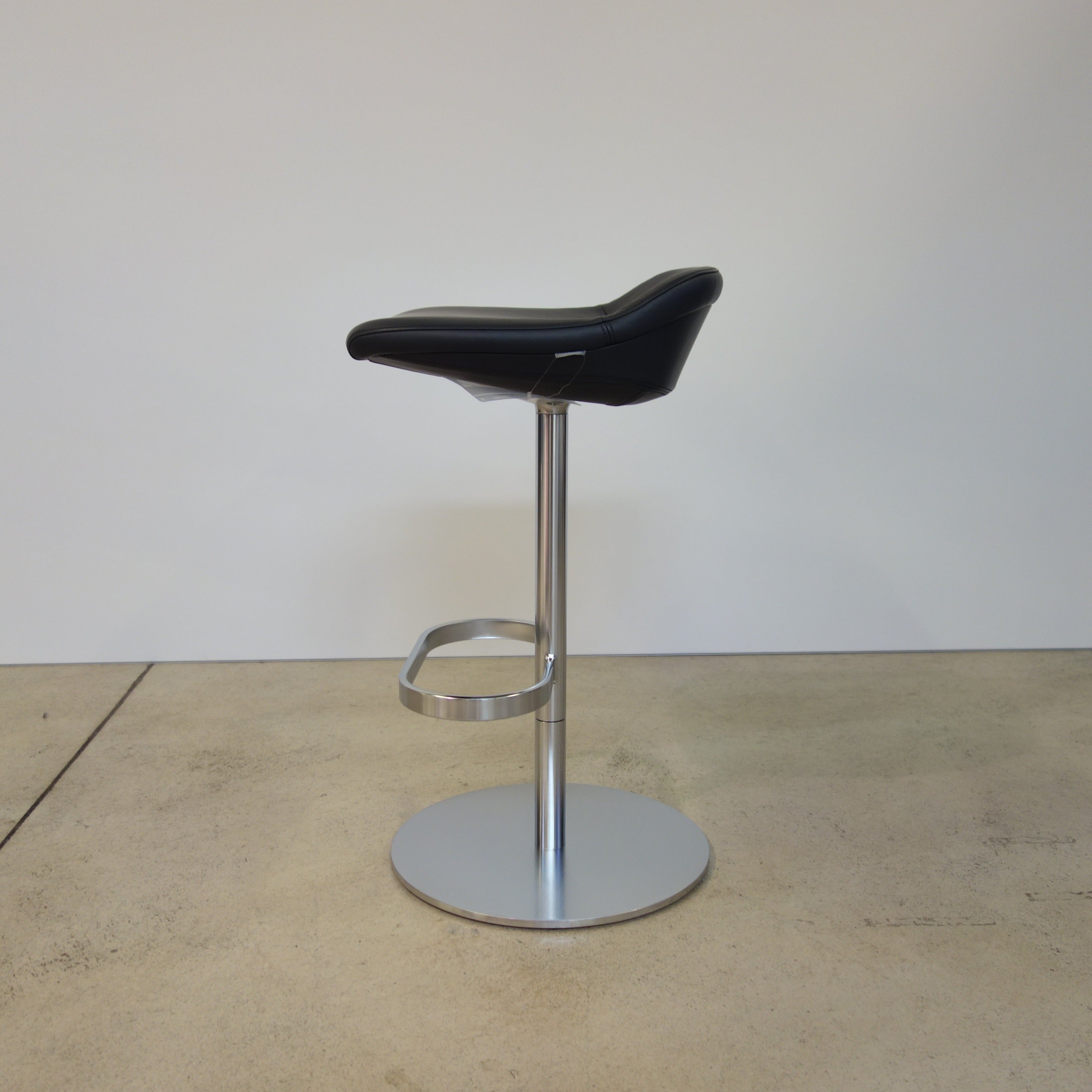 Walter Knoll / Turtle 1578 / bar stool