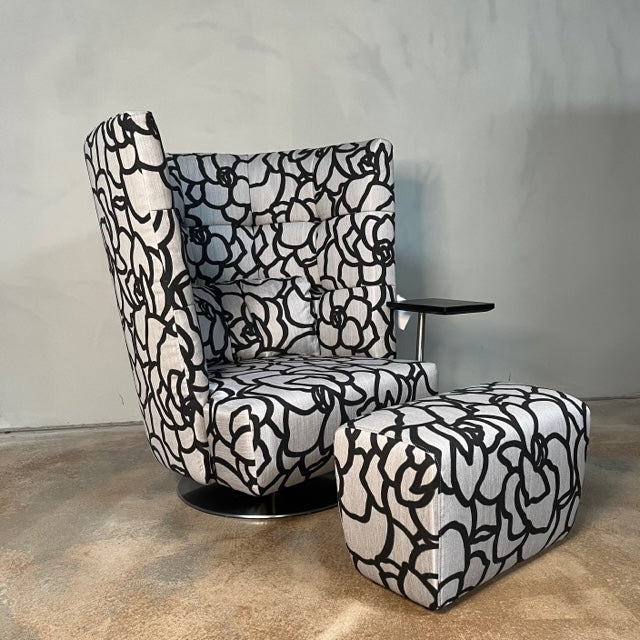 Signet / Matheo / armchair with stool